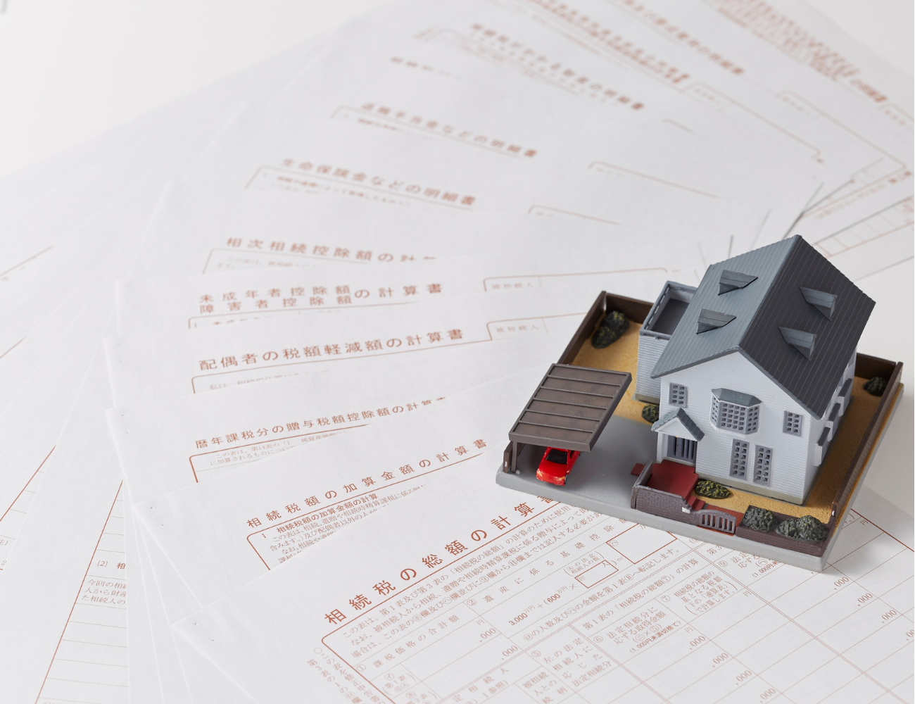 Resident Taxpayers: Definition, Criteria, and Latest Regulations